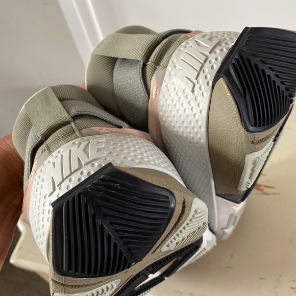 Nike Go FlyEase Light Army - Men 8.5 - Picture 9 of 10